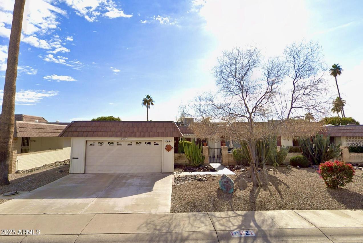 10621 W Deanne Dr., Sun City, AZ 85351