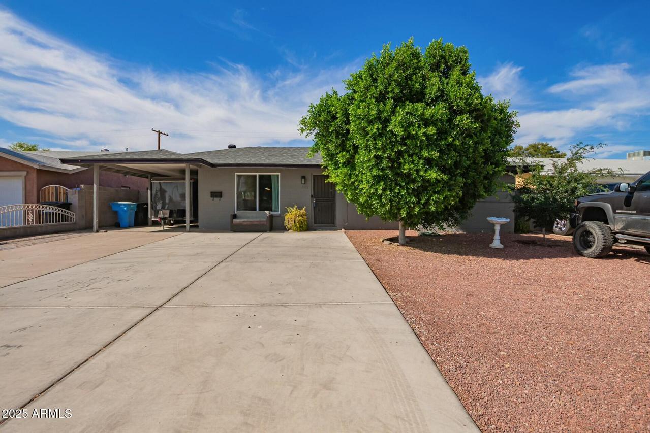 5518 W Campbell Ave., Phoenix, AZ 85031
