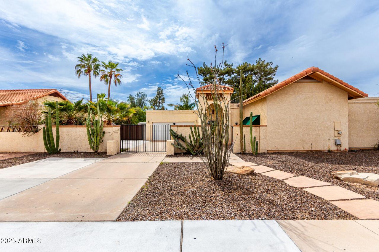 1324 N Lesueur St., Mesa, AZ 85203