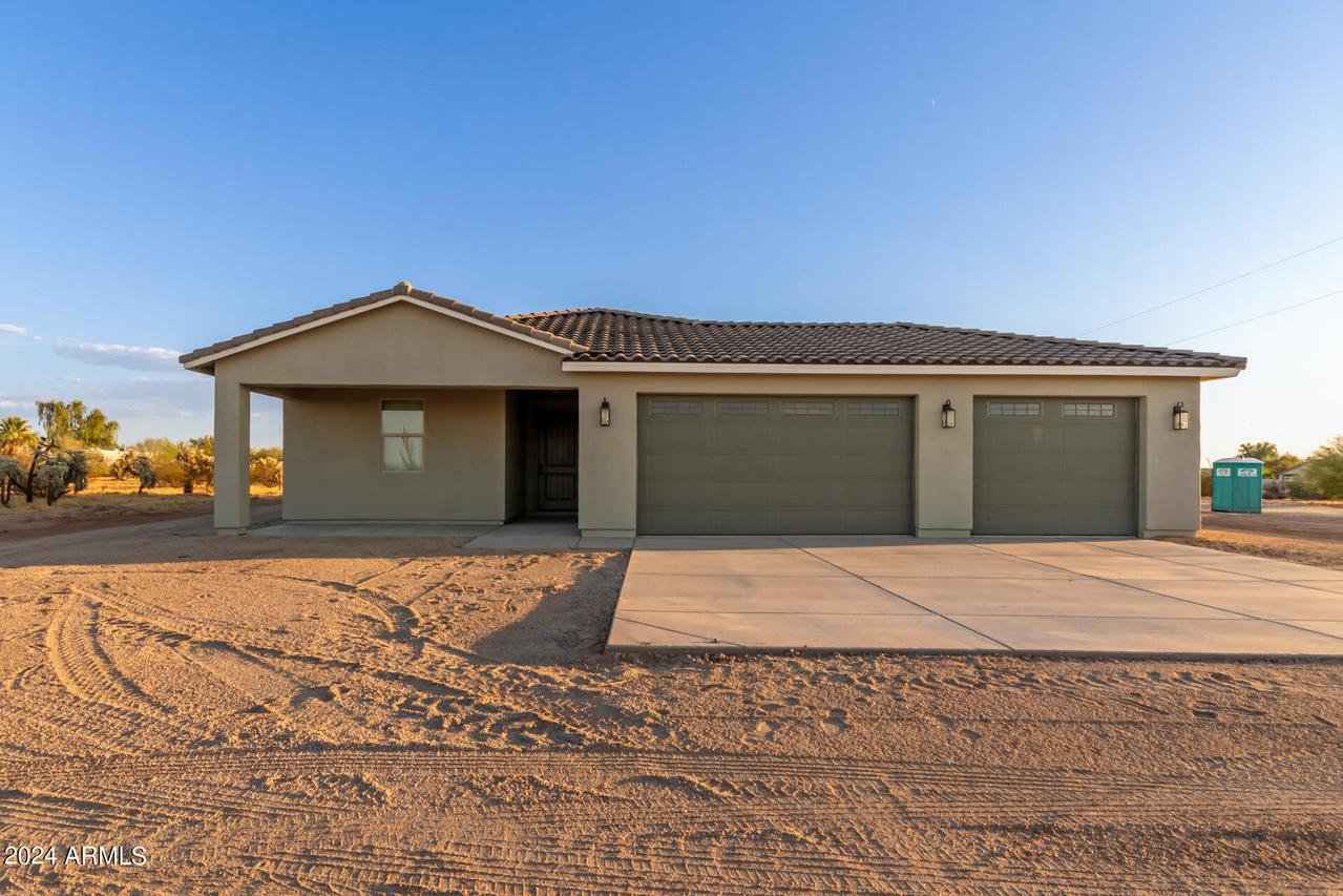 23505 E Cactus Forest Rd., Florence, AZ 85132