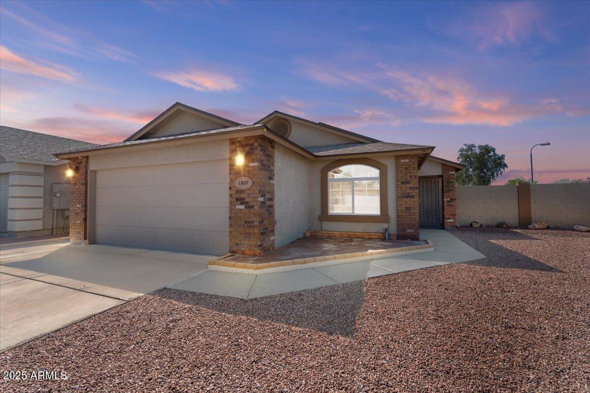 1057 W Mesquite Ave., Apache Junction, AZ 85120