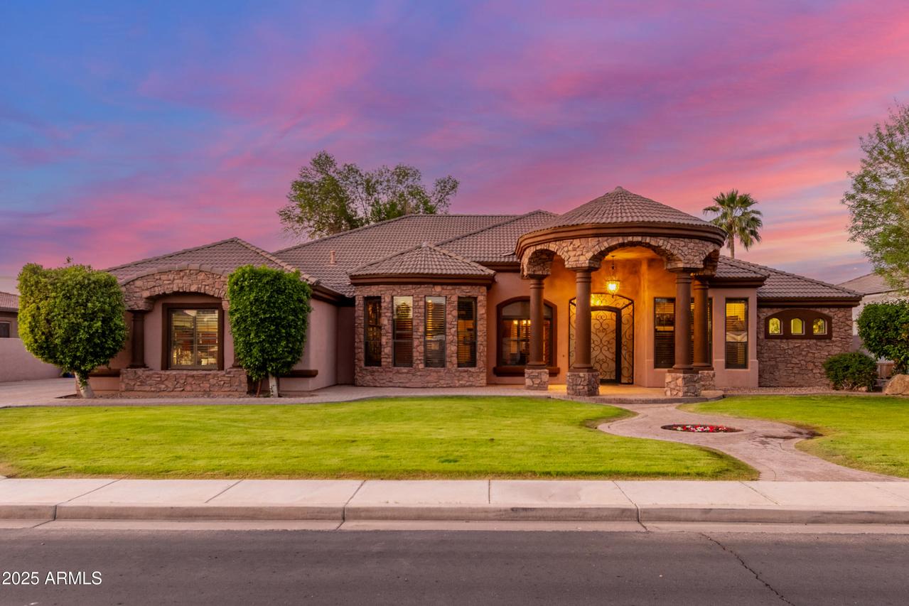 3510 E Dartmouth St., Mesa, AZ 85213