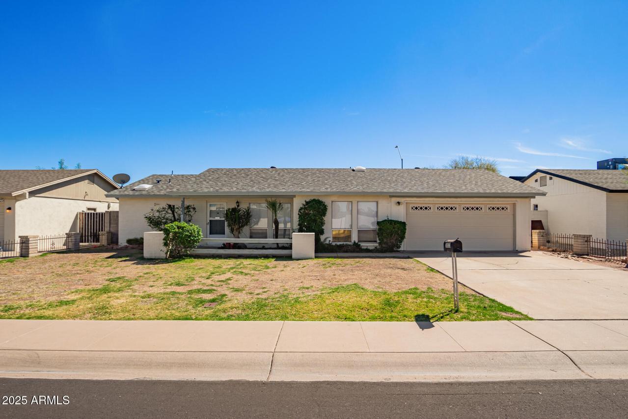 3833 E Wethersfield Rd., Phoenix, AZ 85032