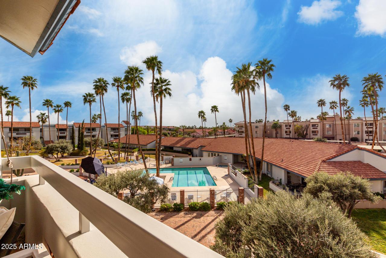 17404 N 99 Ave. #304, Sun City, AZ 85373