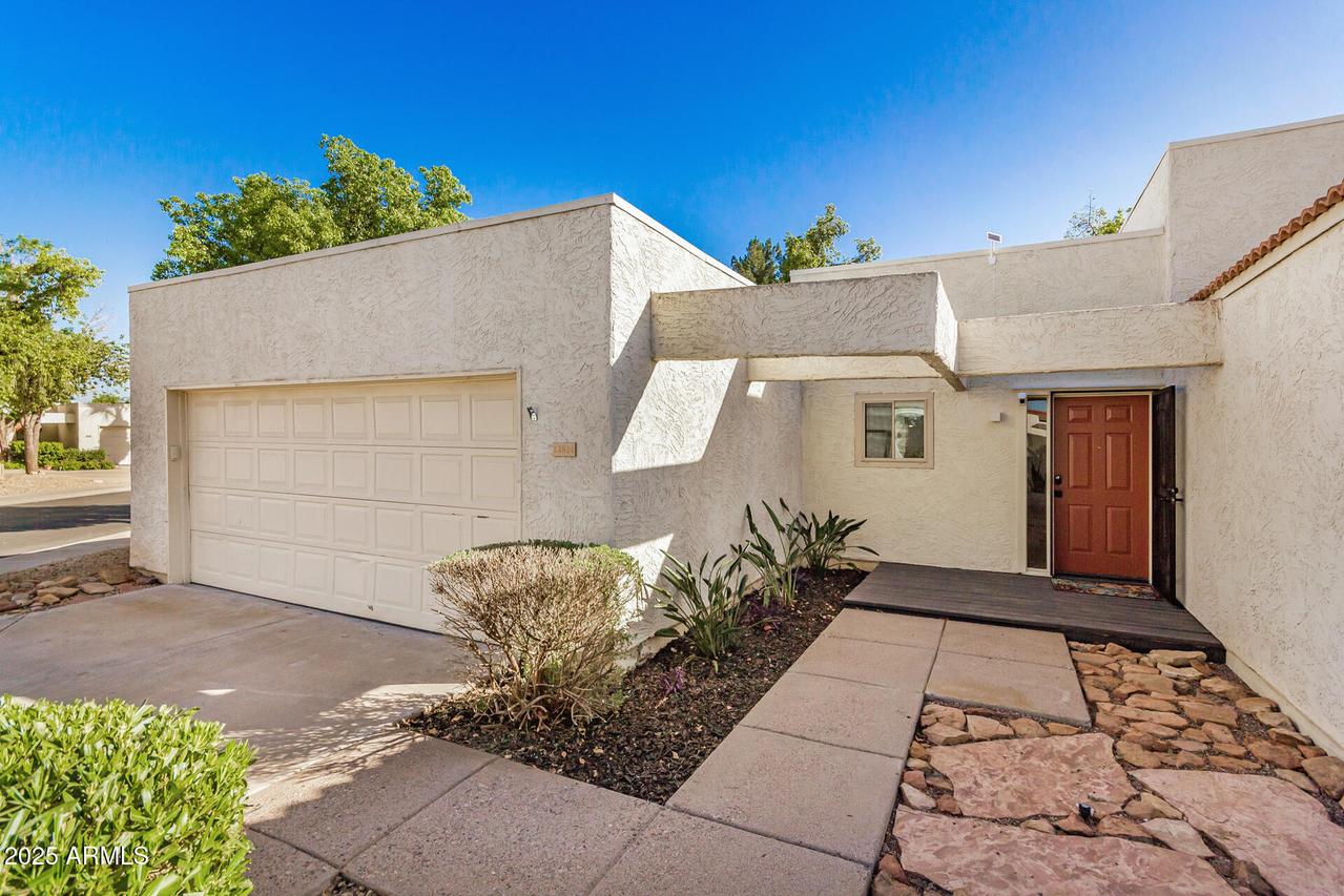 13814 N 43rd St., Phoenix, AZ 85032