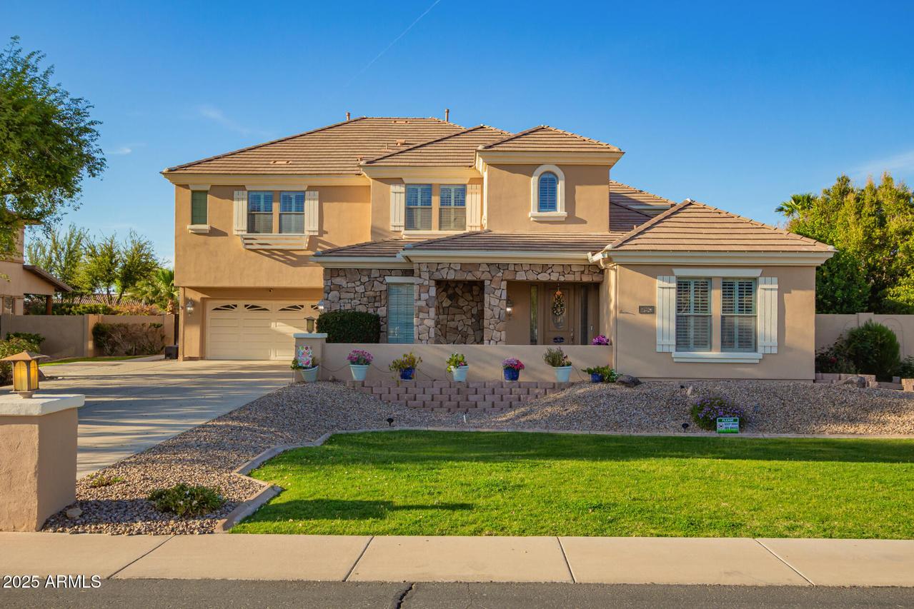 950 E Desert Inn Dr., Chandler, AZ 85249