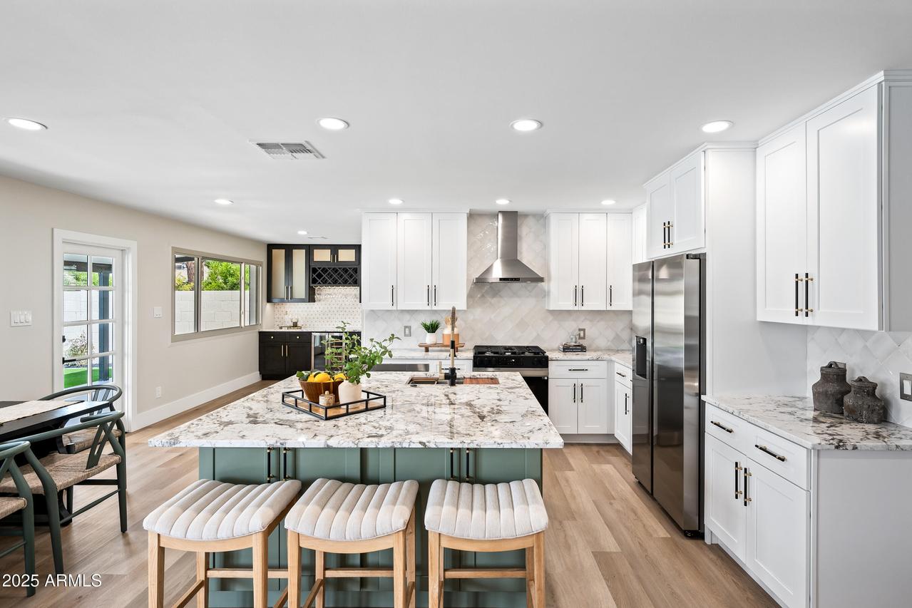 1012 E Magdalena Dr., Tempe, AZ 85283