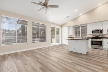 21313 N 59th Dr., Glendale, AZ 85308