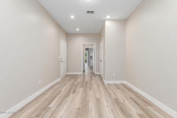 21313 N 59th Dr., Glendale, AZ 85308