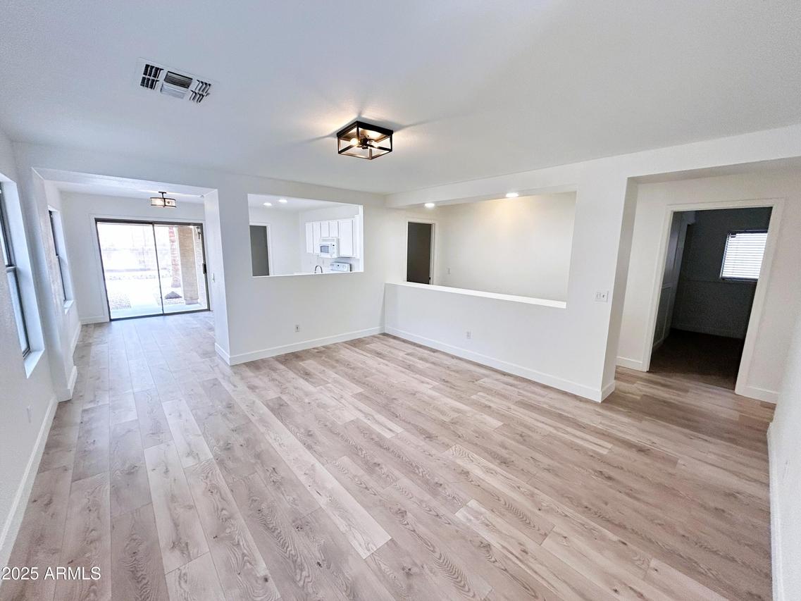 1722 W Amberwood Dr., Phoenix, AZ 85045
