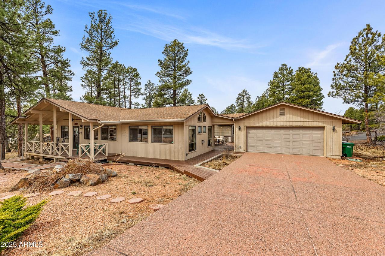 17590 Littlefield Pl., Munds Park, AZ 86017