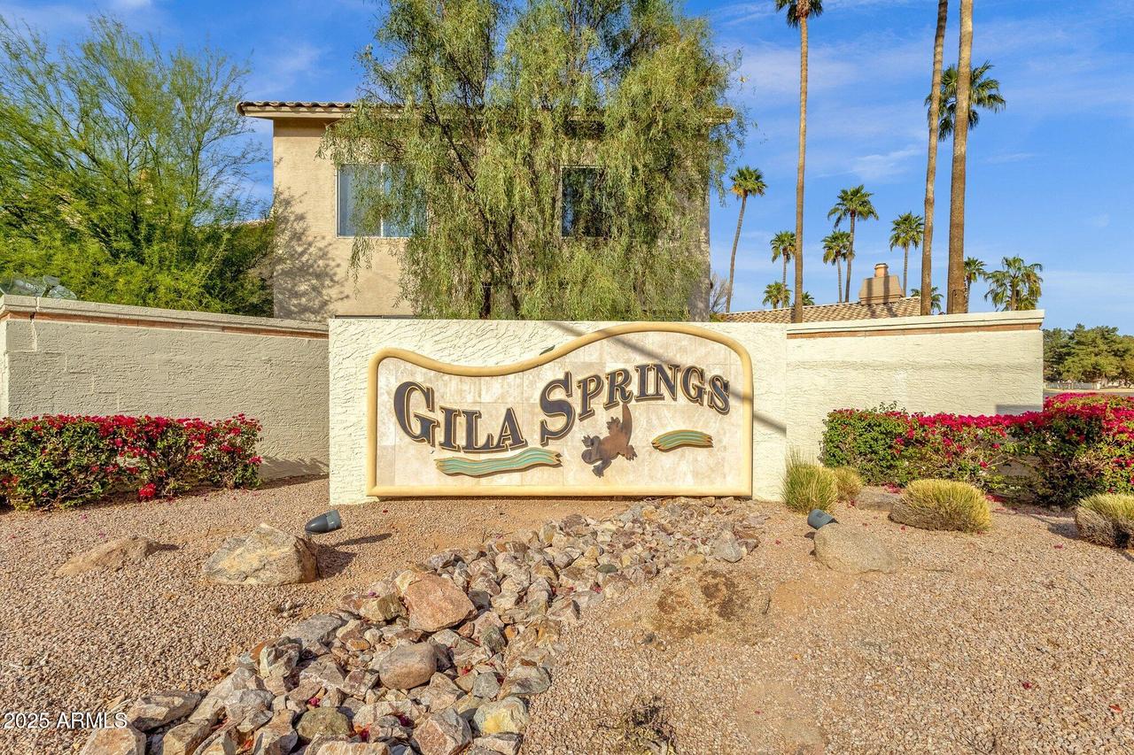 5820 W Robinson Way, Chandler, AZ 85226