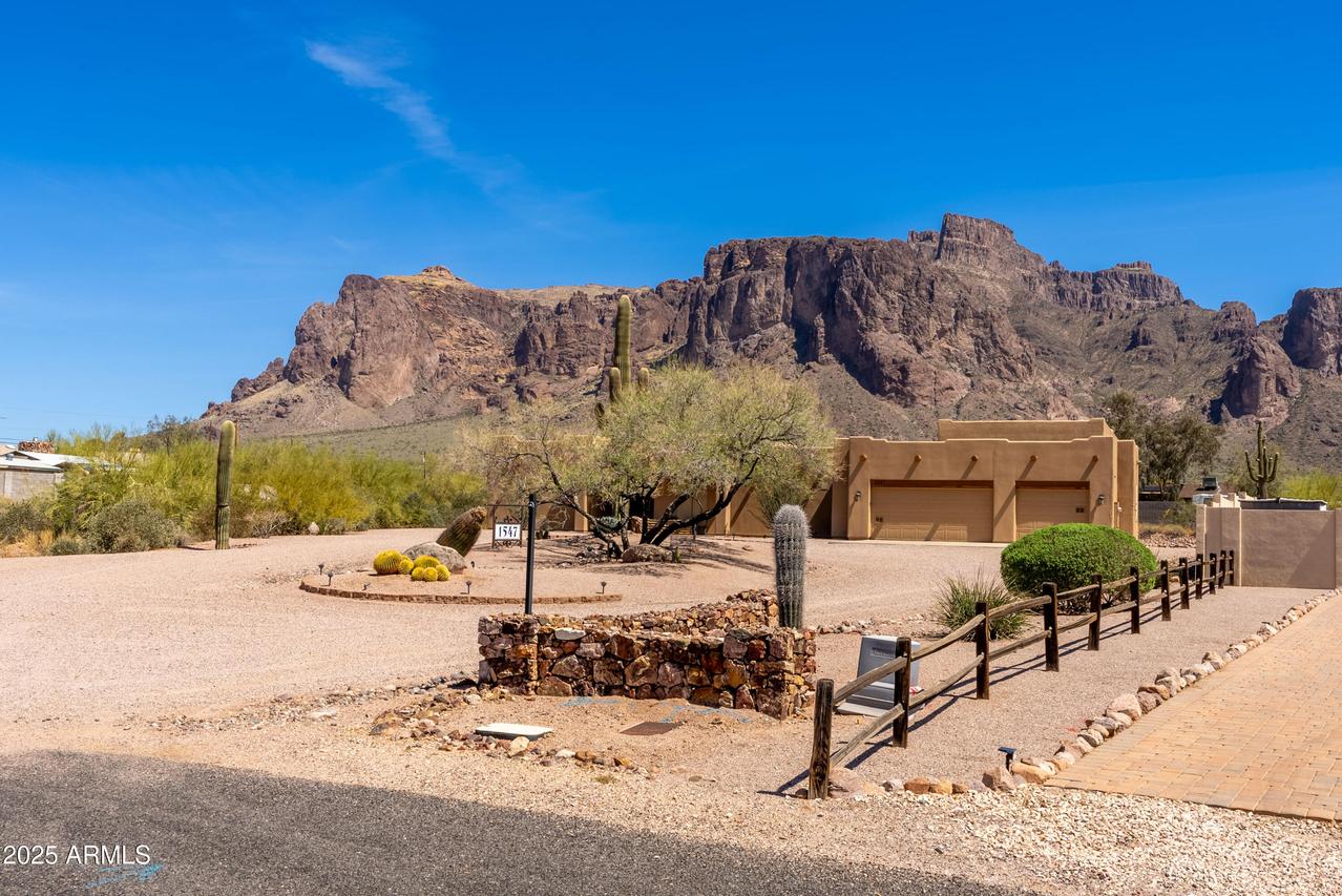 1547 N Val Vista Rd., Apache Junction, AZ 85119