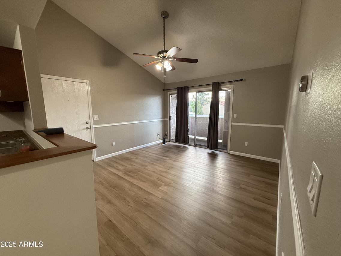 623 W Guadalupe Rd. #214, Mesa, AZ 85210