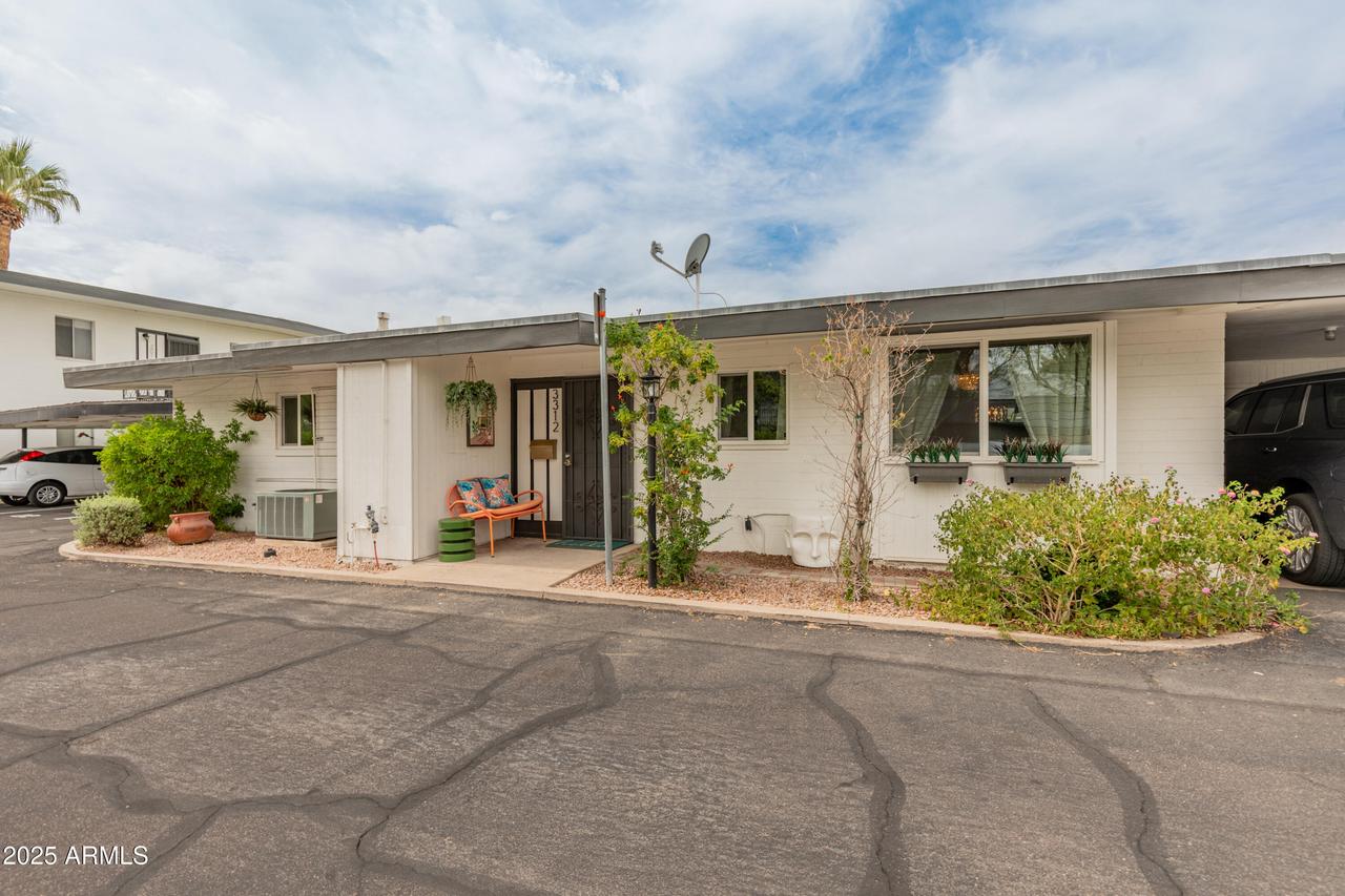 3312 E Camelback Rd. #21, Phoenix, AZ 85018