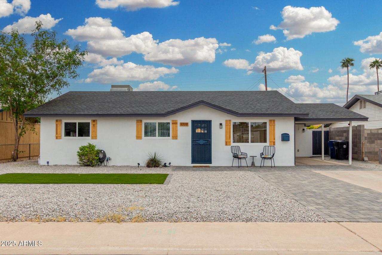1719 W 6th Ave., Mesa, AZ 85202