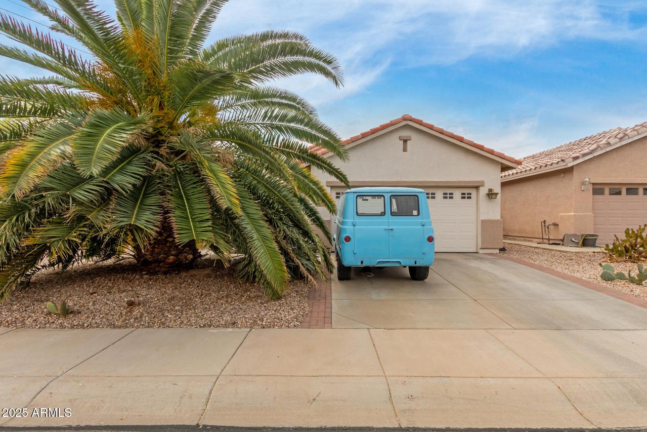 1172 S 229th Dr., Buckeye, AZ 85326