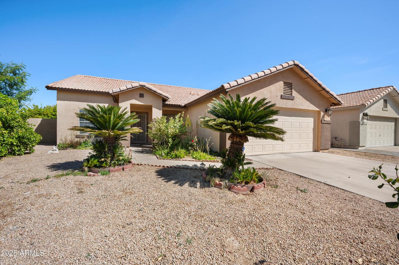 7572 W Pasadena Ave., Glendale, AZ 85303