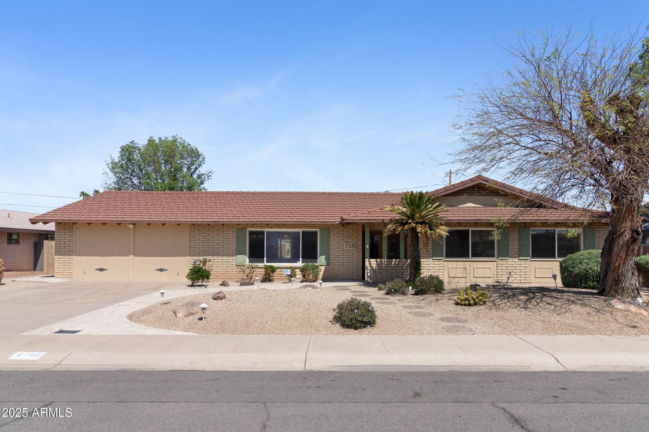 718 E Fairmont Dr., Tempe, AZ 85282