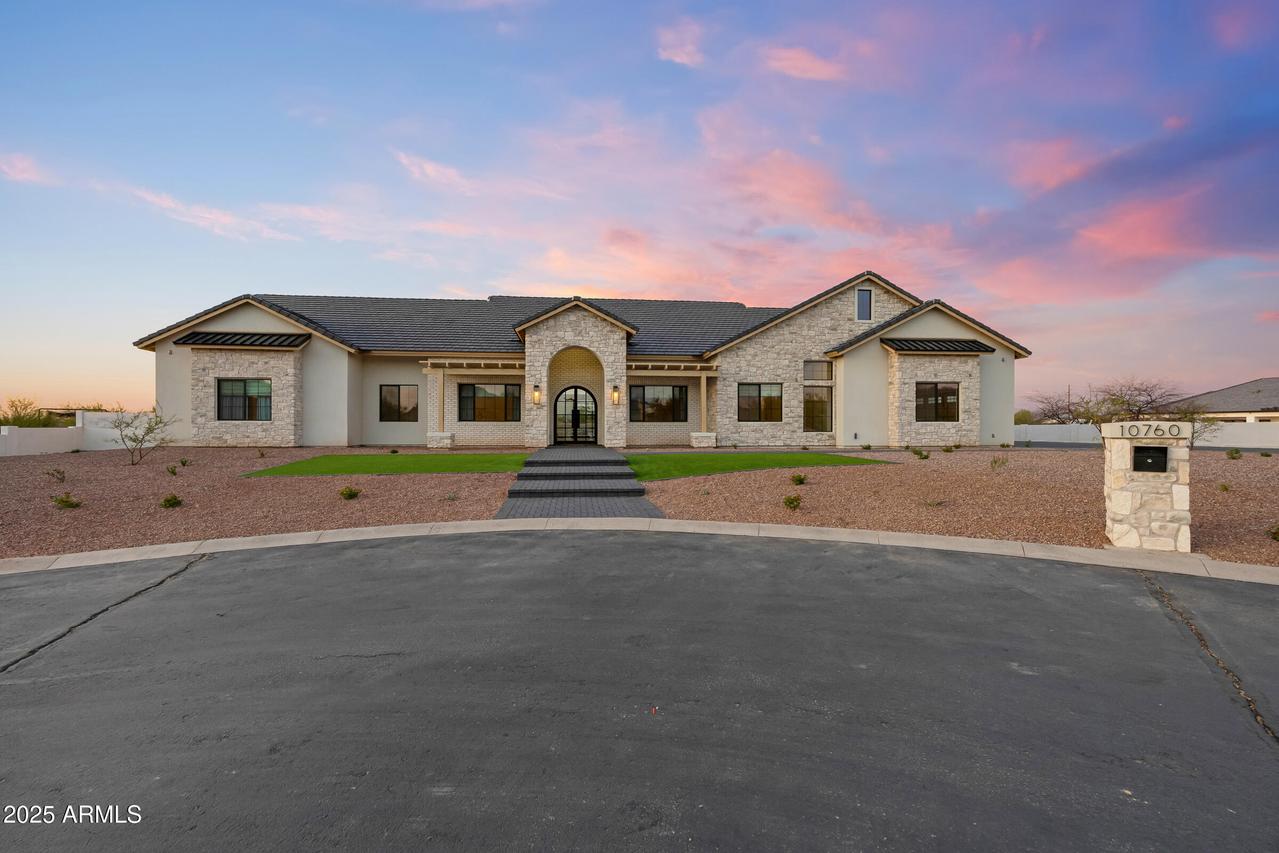 10760 W Golddust Dr., Queen Creek, AZ 85144
