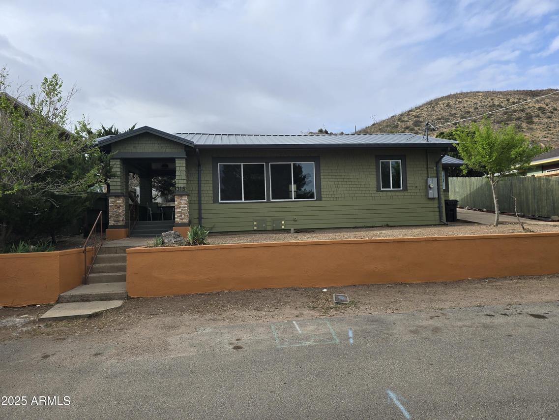 315 16th Ter., Bisbee, AZ 85603