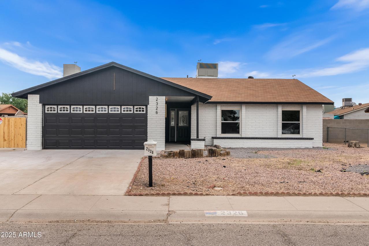 2326 N 45th Ave., Phoenix, AZ 85035