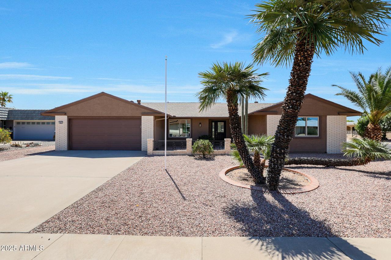 16801 N Pine Valley Dr., Sun City, AZ 85351
