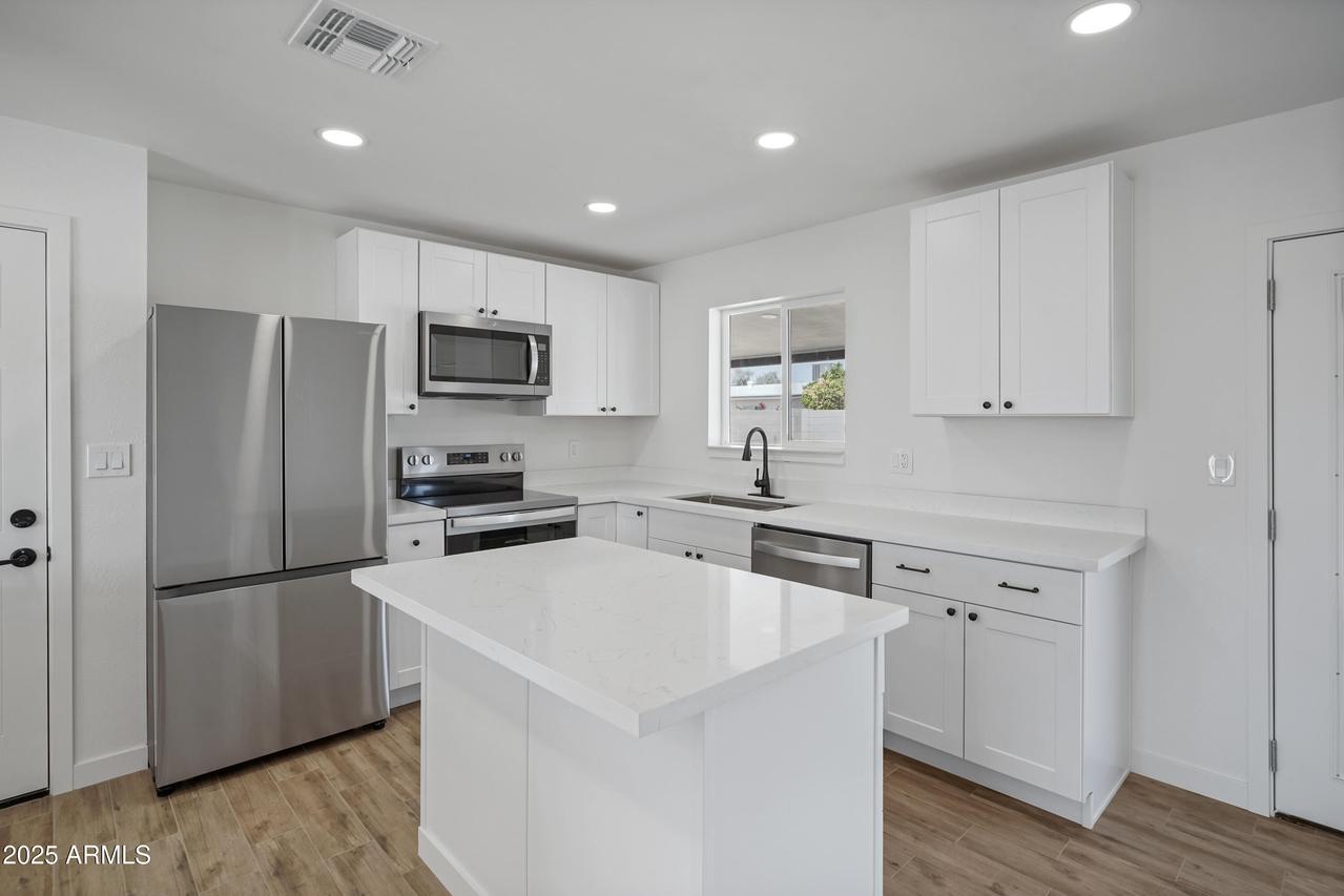 6650 E Adobe St., Mesa, AZ 85205
