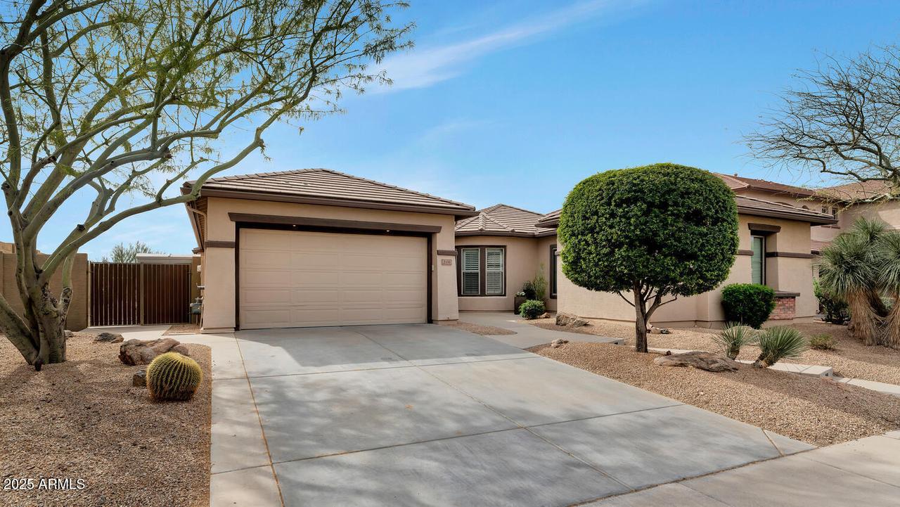 2131 W Cohen Tr., Phoenix, AZ 85086