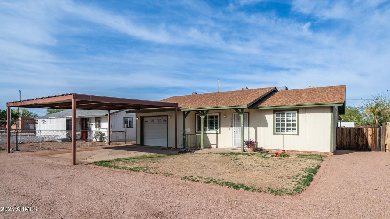 2002 S Apache Dr., Apache Junction, AZ 85120