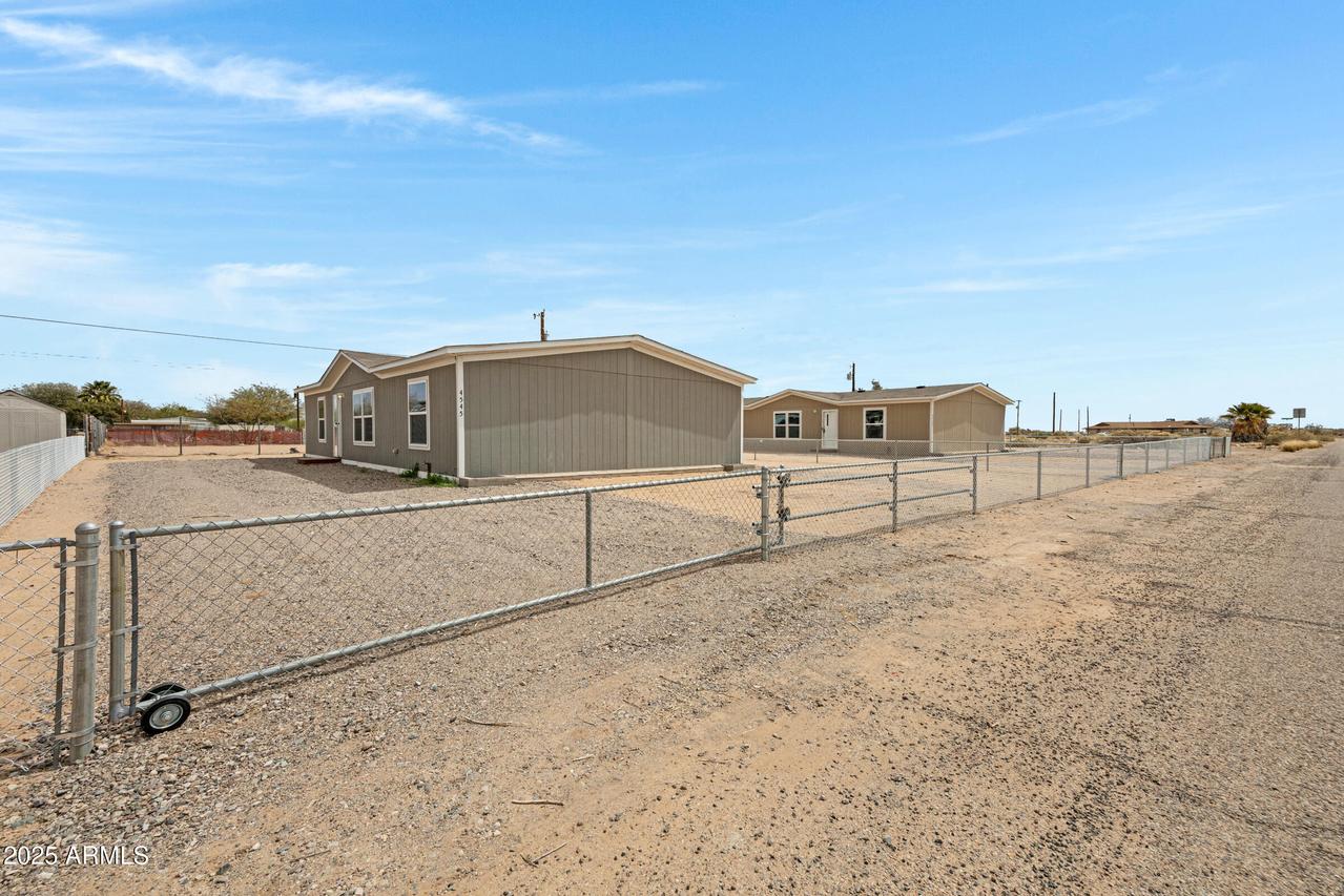 4545 N Sierra Dr., Casa Grande, AZ 85194