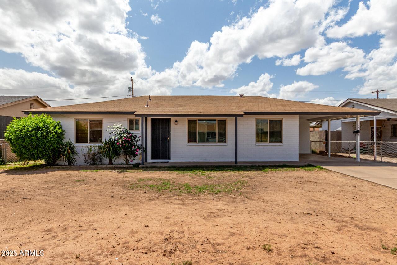 1325 E Elton Ave., Mesa, AZ 85204