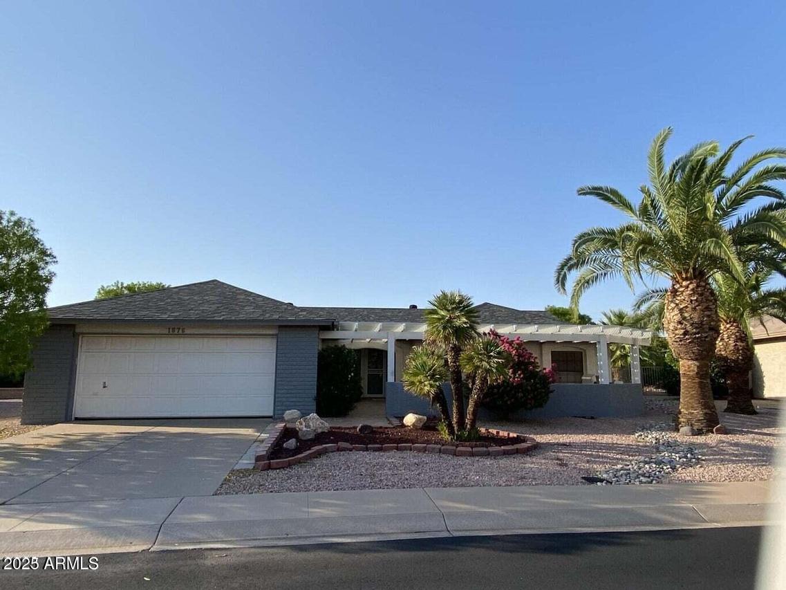 1876 Leisure World, Mesa, AZ 85206