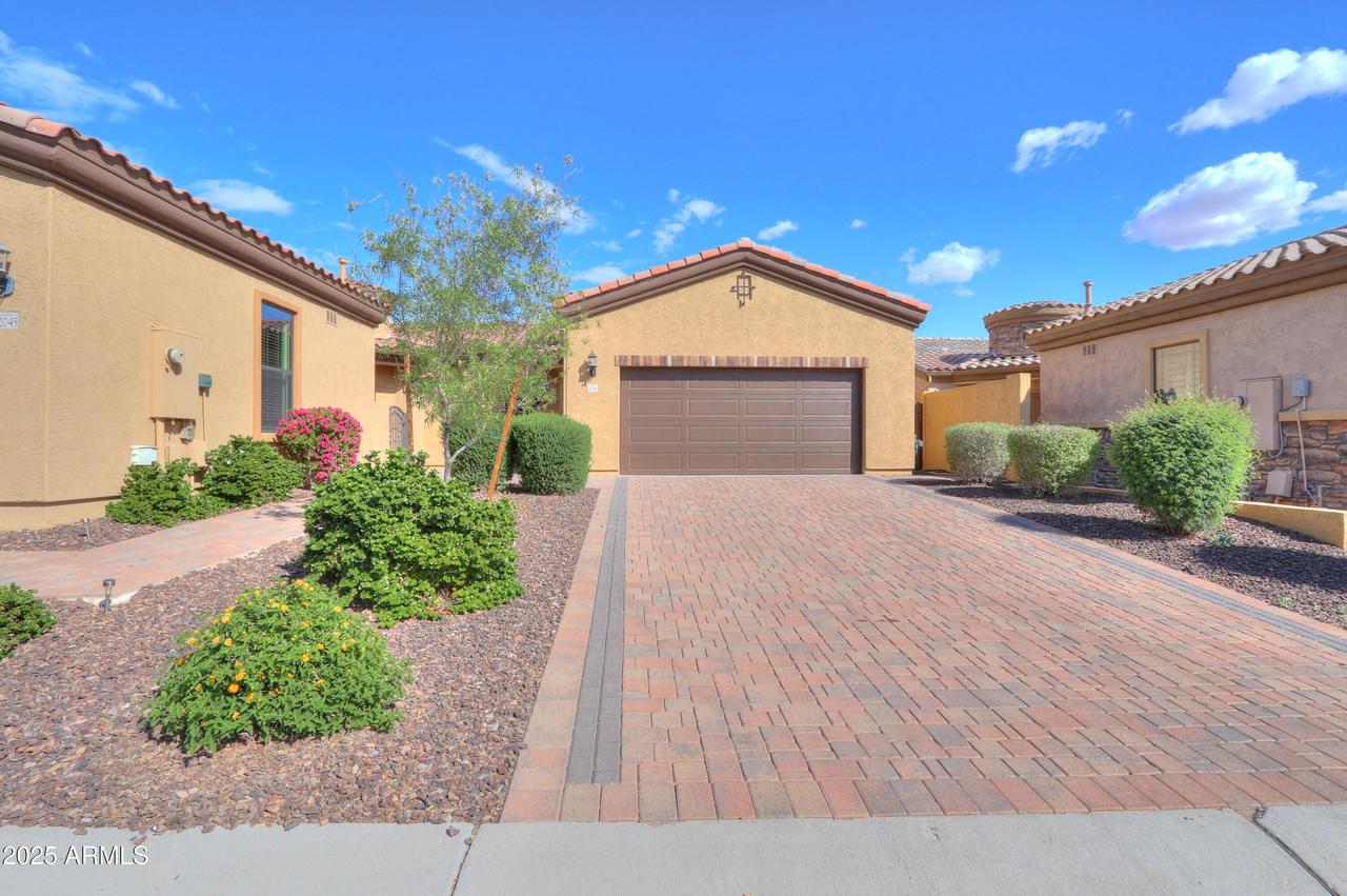 2041 N 88th St., Mesa, AZ 85207