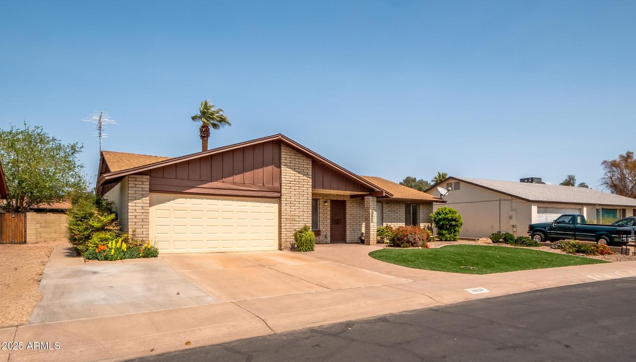 6320 W Eva St., Glendale, AZ 85302