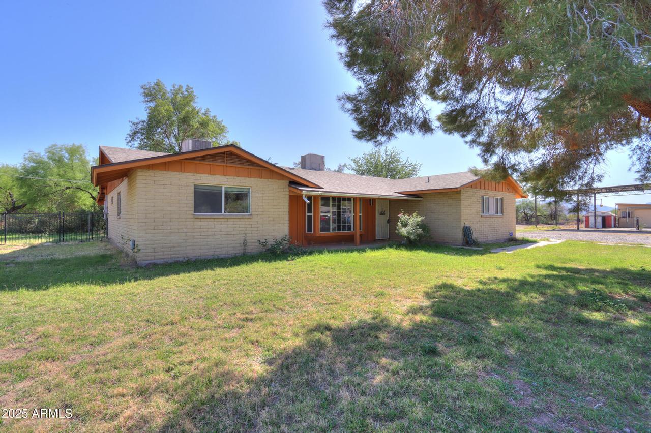 4427 W Calle Poco, Laveen, AZ 85339