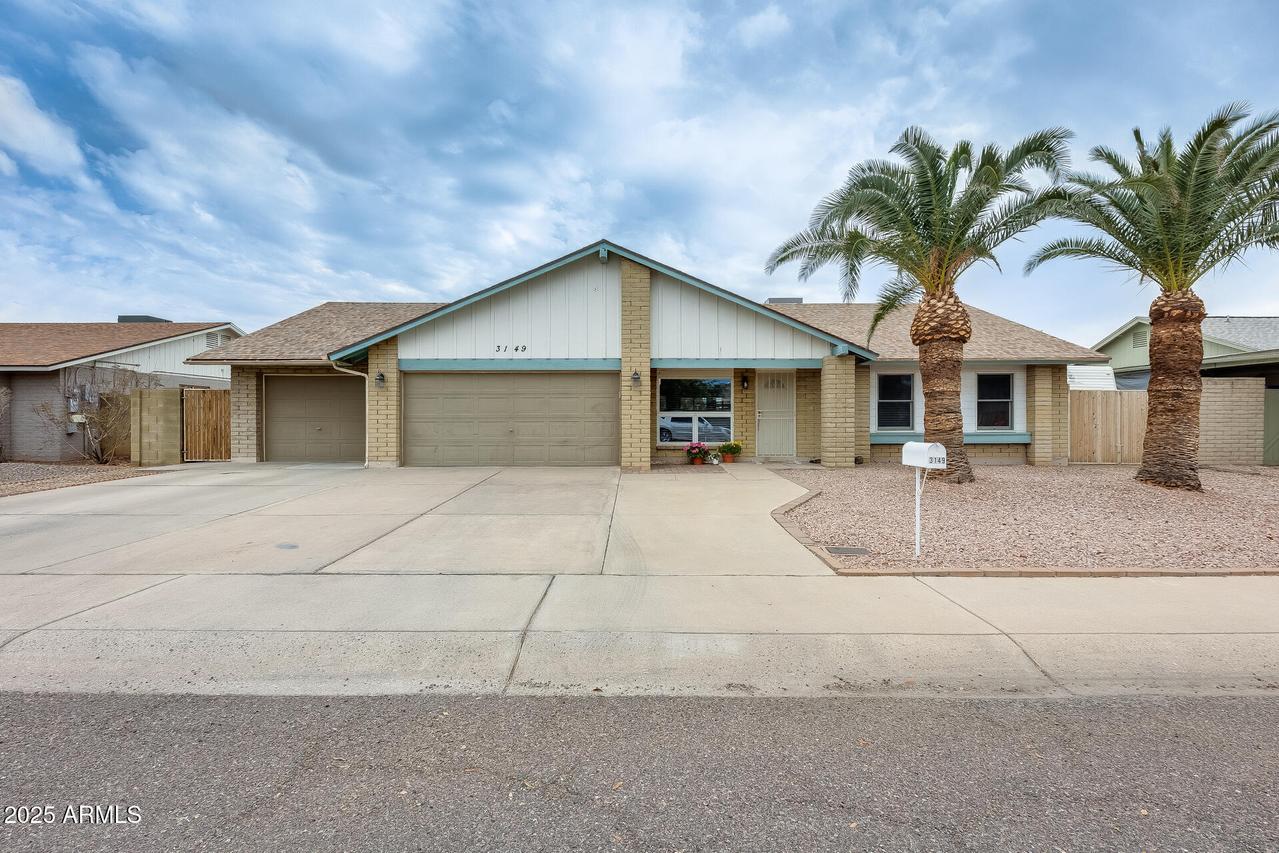 3149 W Danbury Dr., Phoenix, AZ 85053