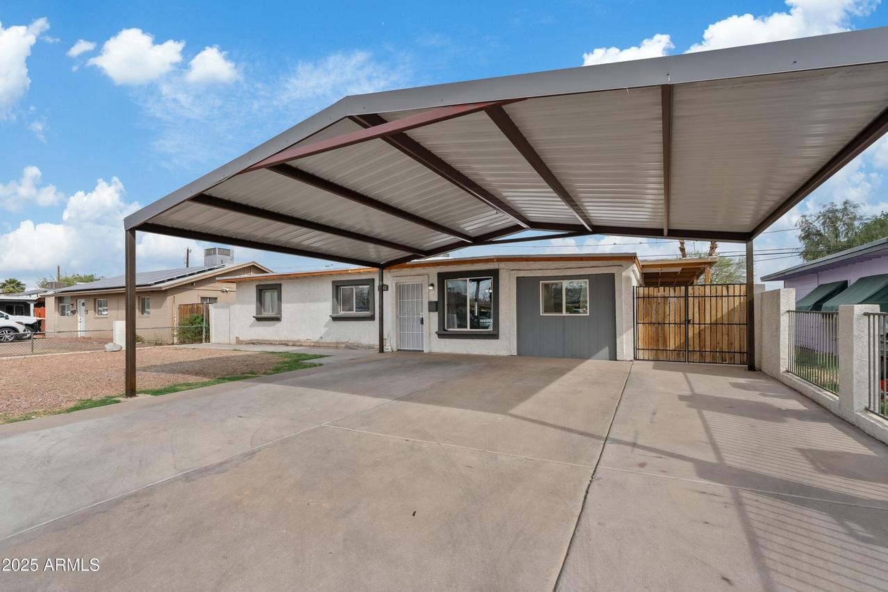 2812 W Heatherbrae Dr., Phoenix, AZ 85017