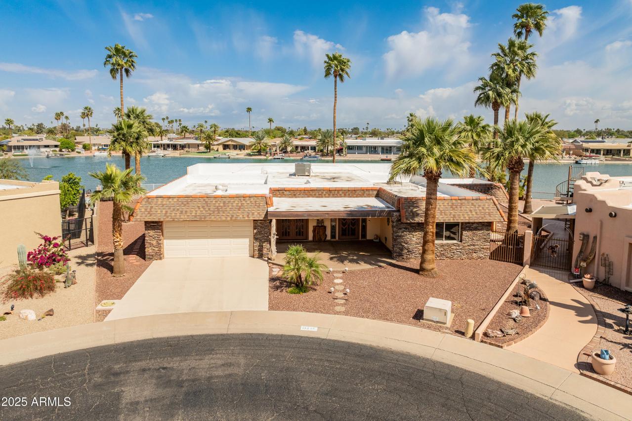 13839 N Crown Point, Sun City, AZ 85351