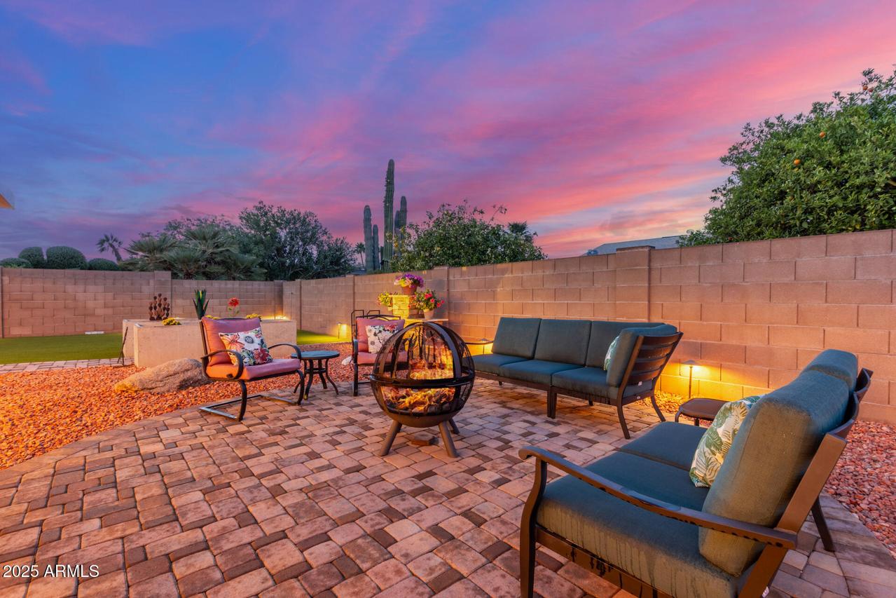 9556 W Willowbrook Dr., Sun City, AZ 85373