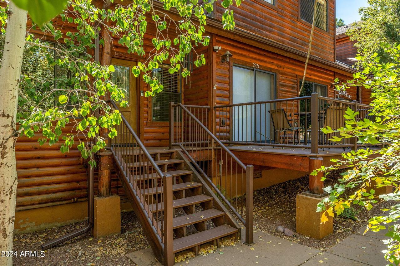 2274 Overgaard Springs Loop, Overgaard, AZ 85933