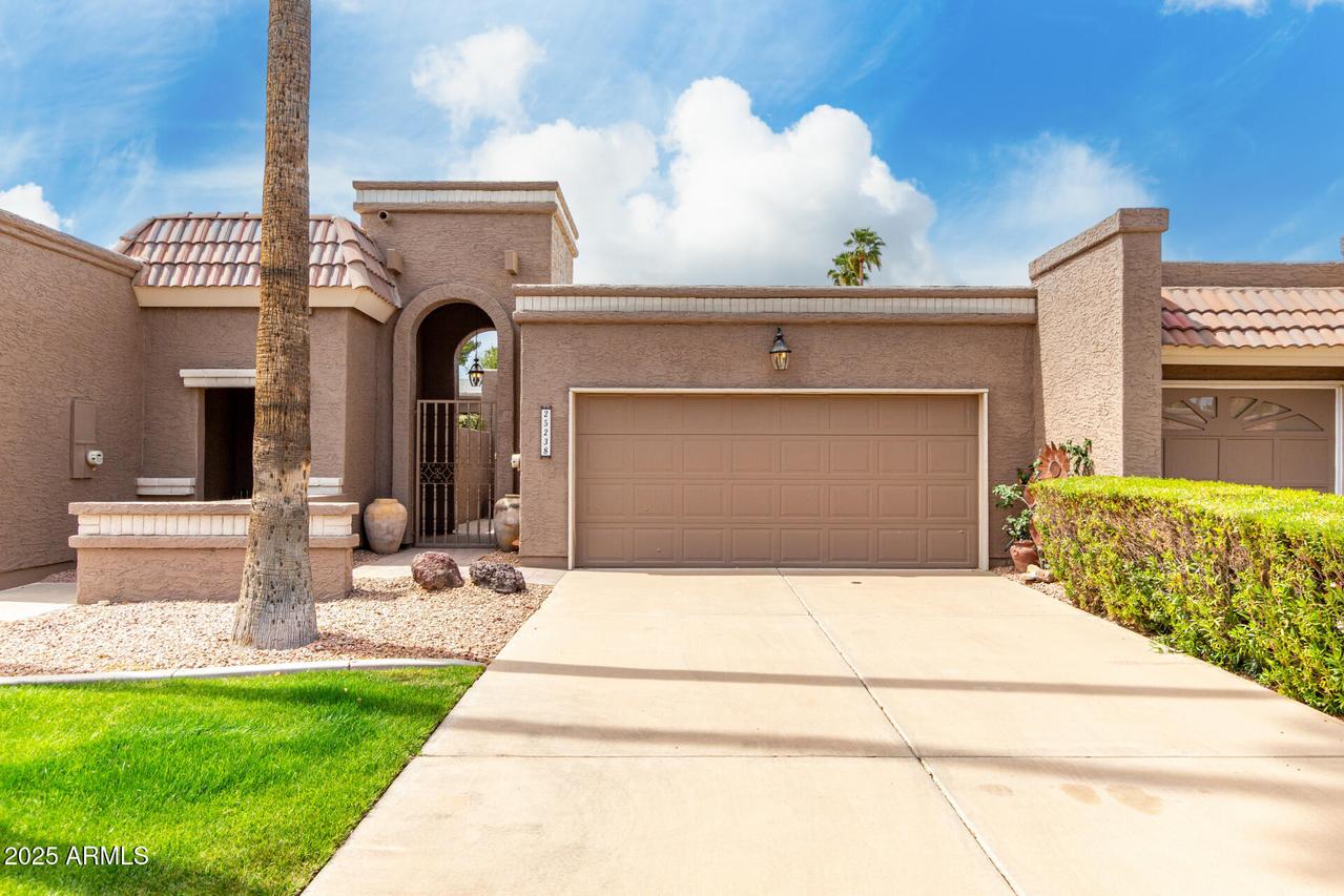 25238 S Mohawk Dr., Sun Lakes, AZ 85248