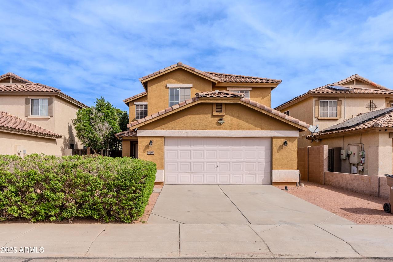 1096 E Rolls Rd., San Tan Valley, AZ 85143