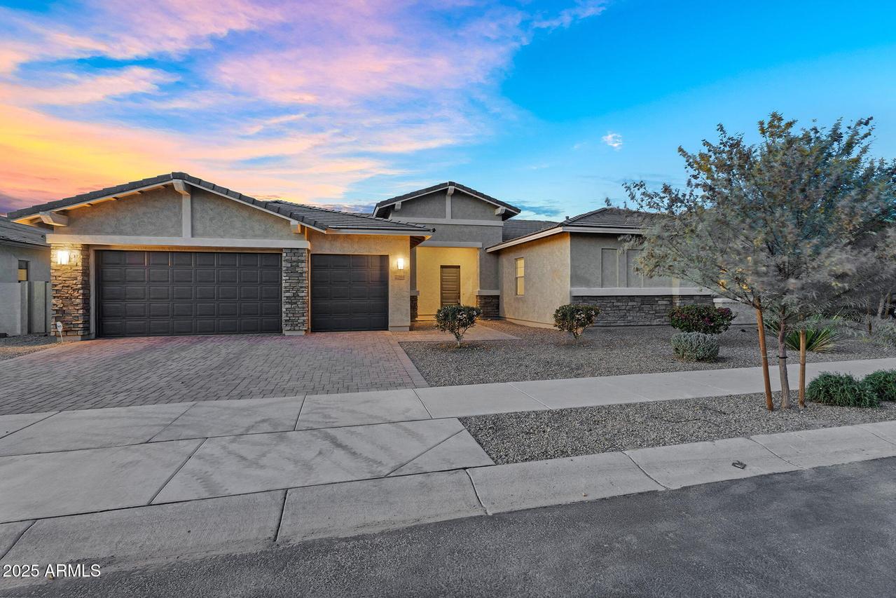 22884 E Via De Olivos, Queen Creek, AZ 85142