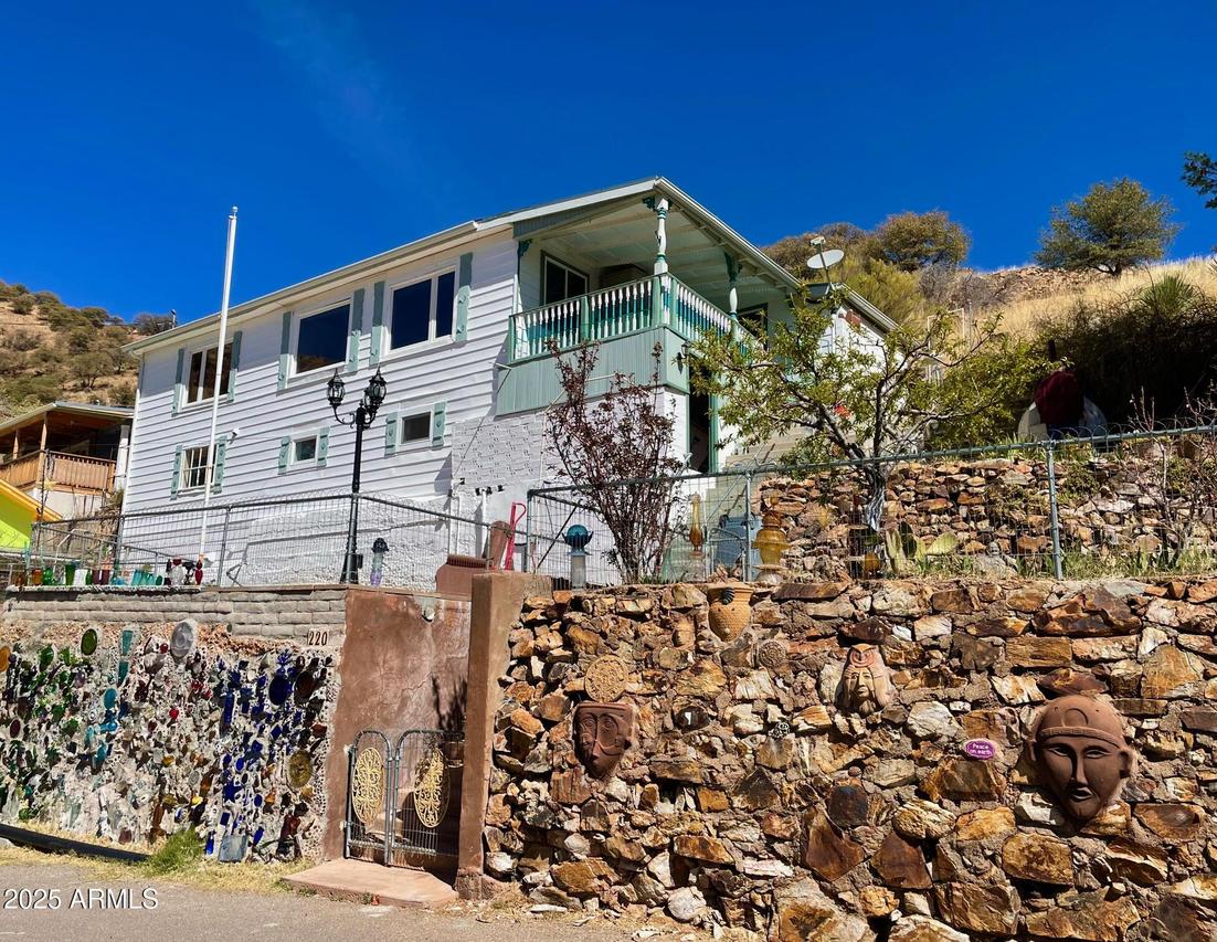 220-A Opera Dr., Bisbee, AZ 85603