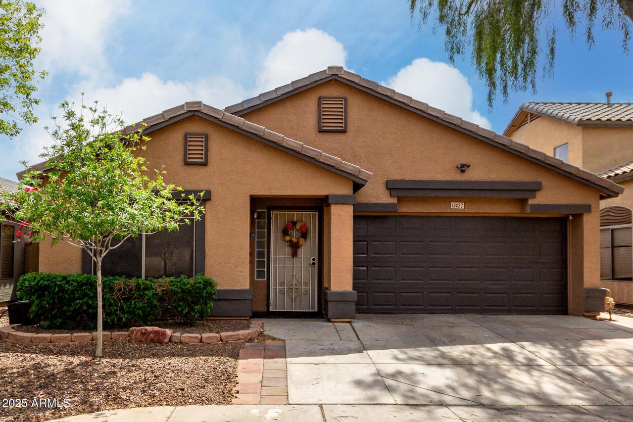 12427 W El Nido Ln., Litchfield Park, AZ 85340