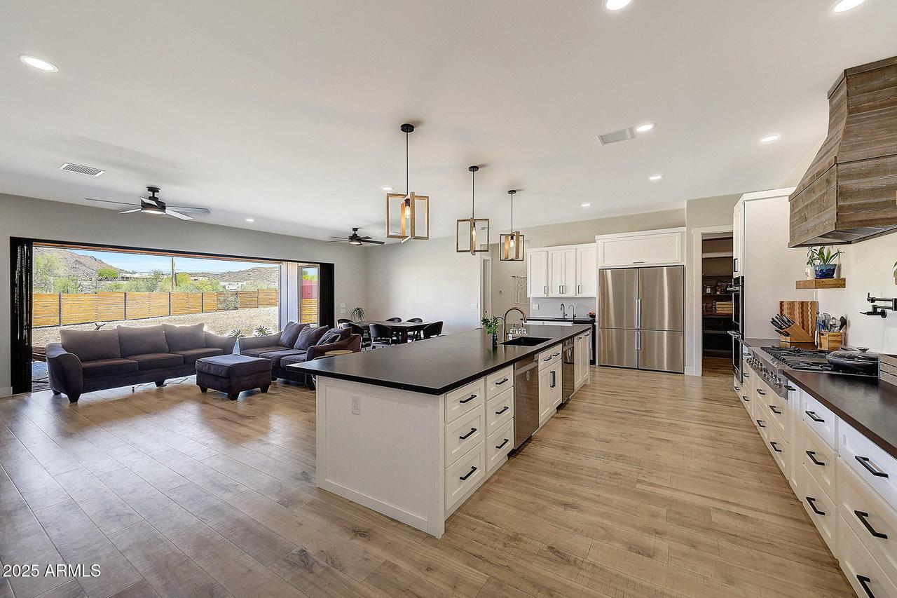 26112 N 7th Ave., Phoenix, AZ 85085