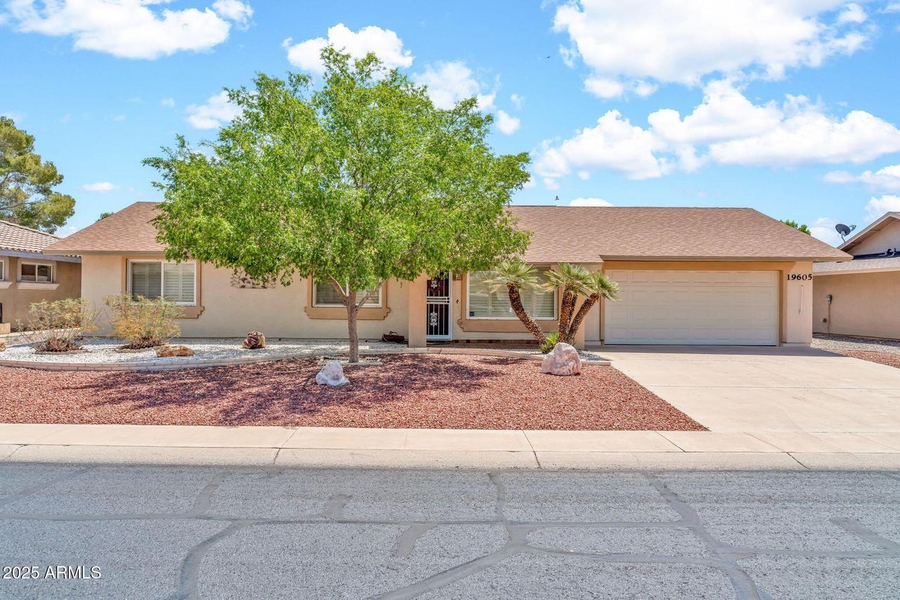 19605 N Welk Dr., Sun City, AZ 85373