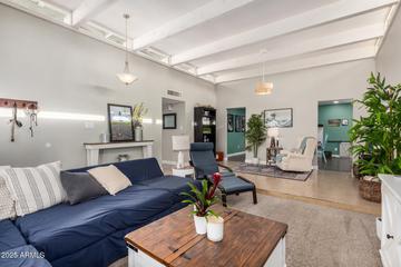 863 W Kiva Ave., Mesa, AZ 85210