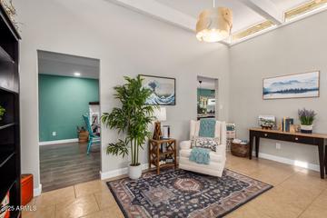 863 W Kiva Ave., Mesa, AZ 85210